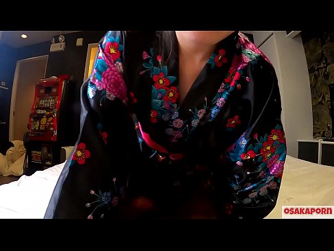 ❤️ Gənc cosplay qız bir atlı qadında fışqırma ilə orgazm olmaq üçün cinsi sevir. Həvəskar videoda ənənəvi yapon geyimində tüklü pişik və gözəl döşləri olan asiyalı qız sikişmə oyuncaqları ilə mastürbasyon nümayiş etdirir. Sakura 3 OSAKAPORN. Porno fb az.villagesexvideos.ru ❌️